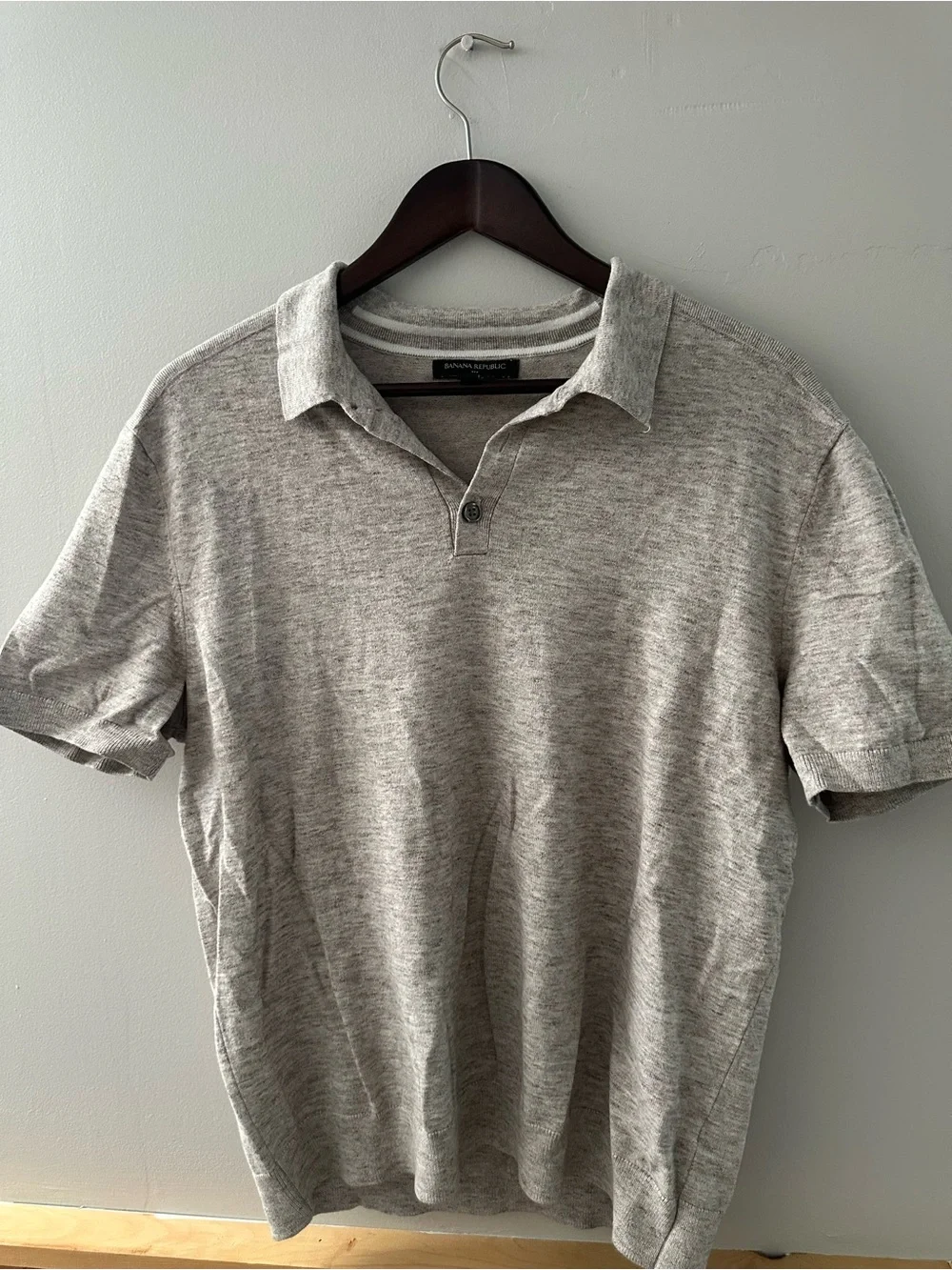 Banana Republic Men’s Heather Gray Polo Shirt